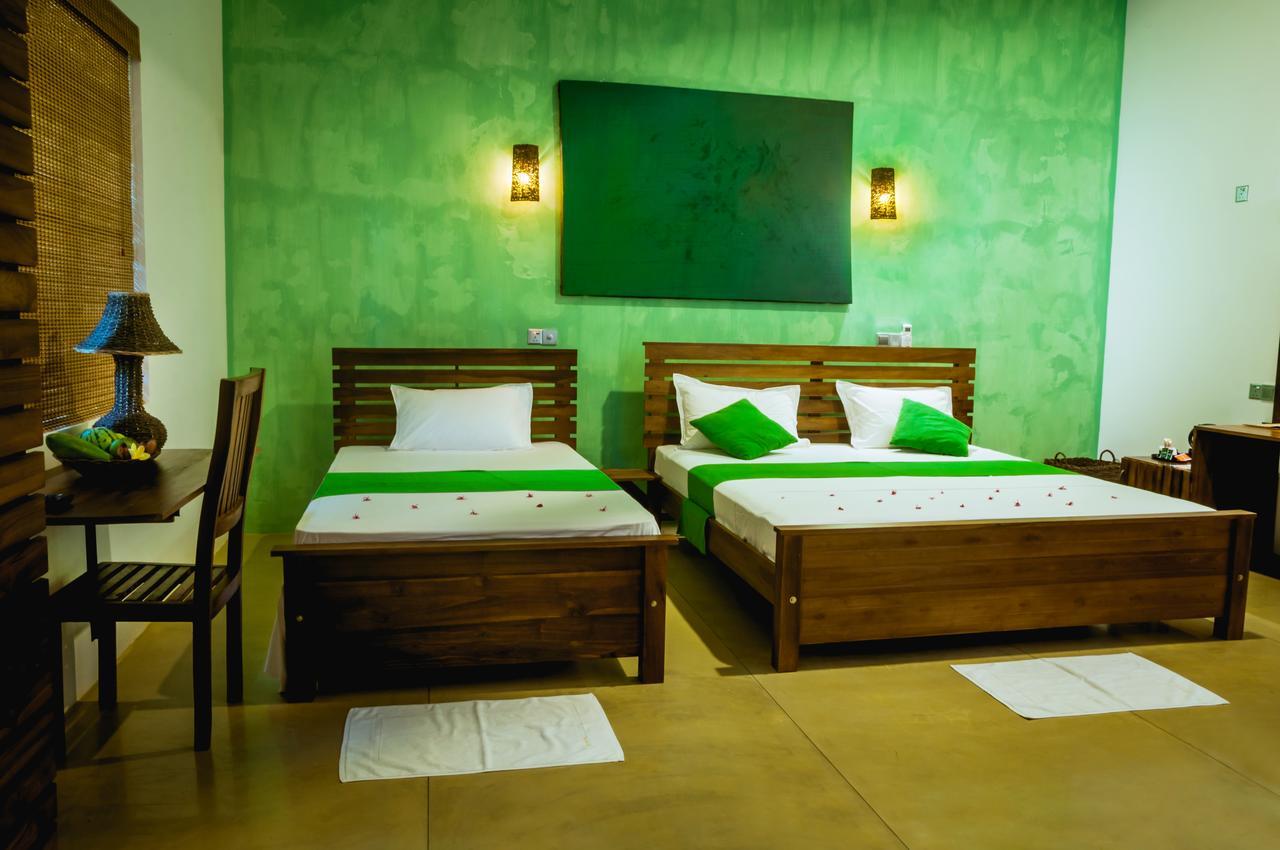 Hotel Garcinia Leaf à Hikkaduwa Extérieur photo